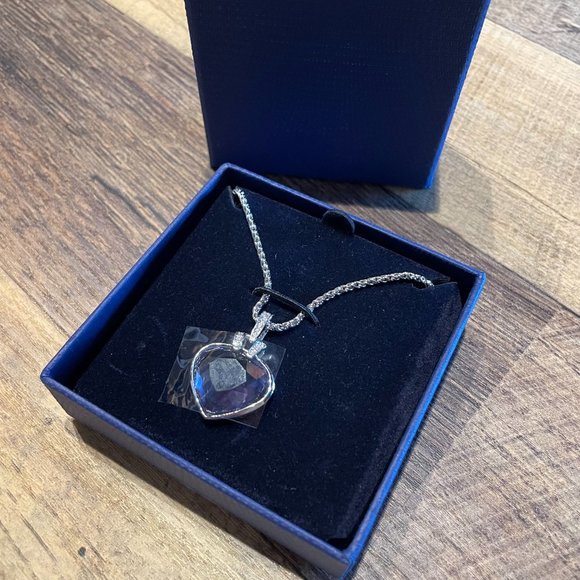 Swarovksi Oceanic Tanzanite Crystal Heart Necklace NWT - Picture 13 of 14